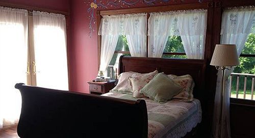The Yorkshire Inn Phelps Bagian luar foto