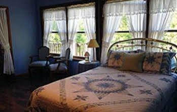 The Yorkshire Inn Phelps Bagian luar foto